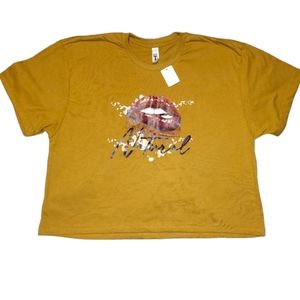 "Natural" Cropped T-Shirt Size L NWT